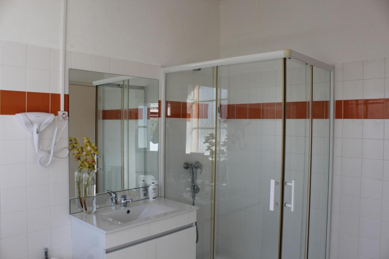 Quarto Duplo